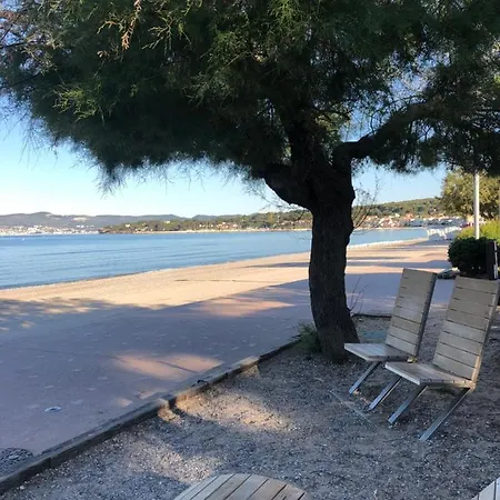 La Fregate Avec Terrasse A 100m De La *